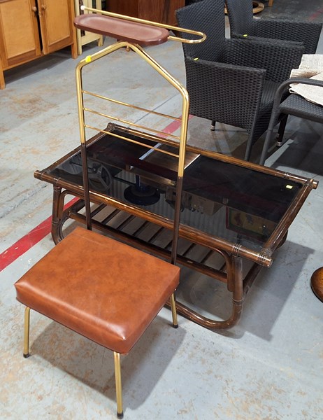 Lot 355 - RETRO DECOR LOT