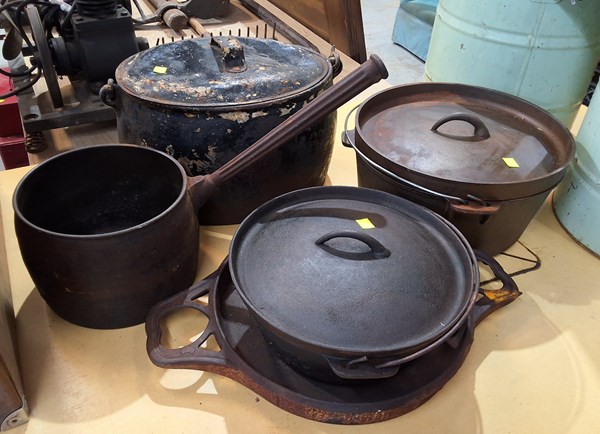 Lot 348 - CAMPI KITCHEN LOT