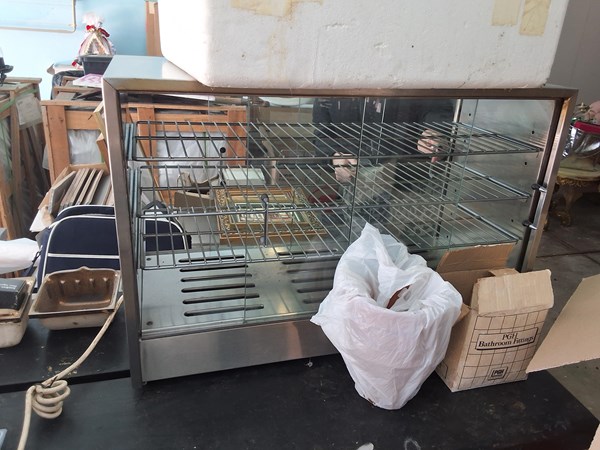 Lot 341 - PIE WARMER