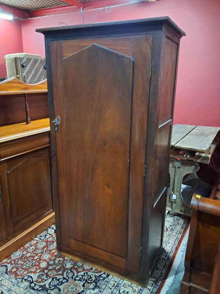 Lot 83 - WARDROBE