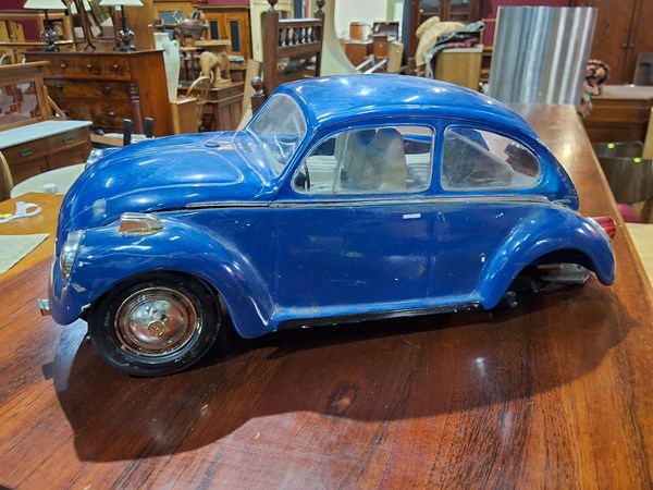 Lot 263 - VW BEETLE FLASK