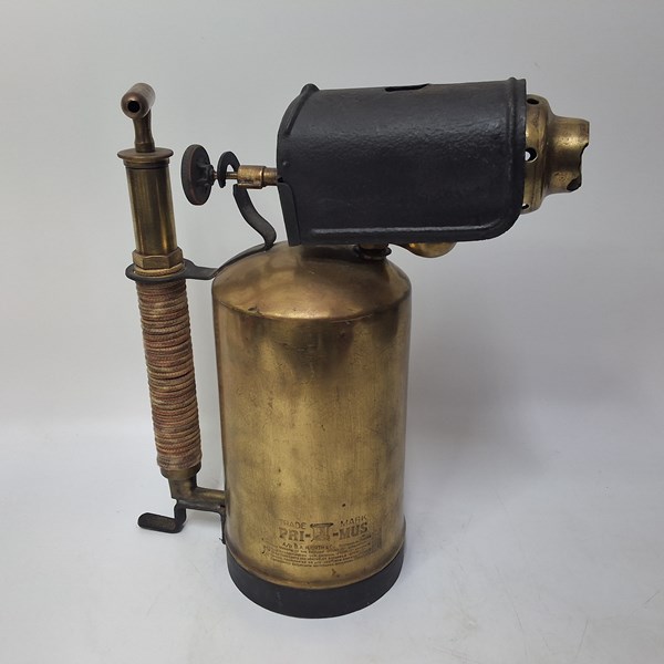 Lot 1303 - BLOWTORCH
