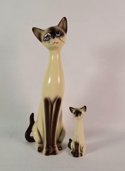 Lot 1227 - CAT FIGURINES