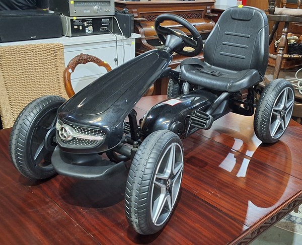 Lot 372 - PEDAL GO KART