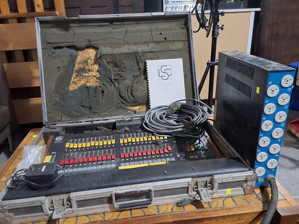 Lot 591 - LIGHTING CONTROL DECK