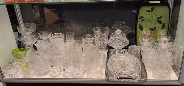 Lot 1425 - GLASS AND CRYSTAL