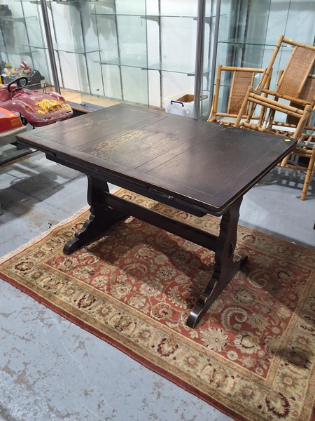 Lot 460 - DINING TABLE
