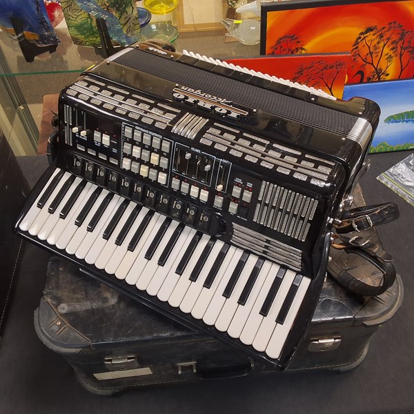 Lot 1210 - ACCORDION
