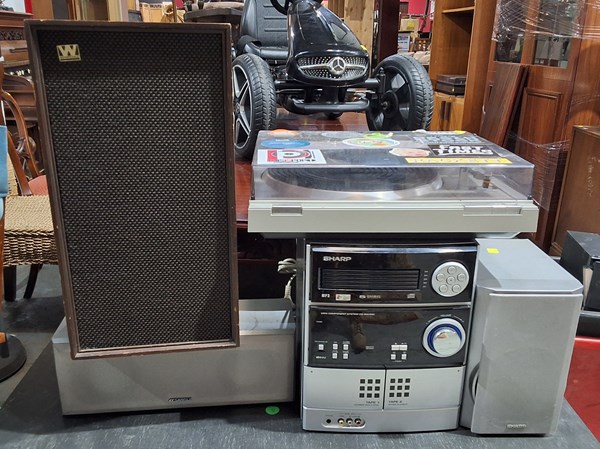 Lot 374 - AUDIO LOT