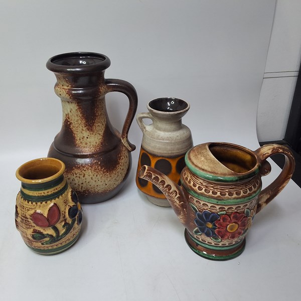 Lot 1184 - MID CENTURY POTTERY