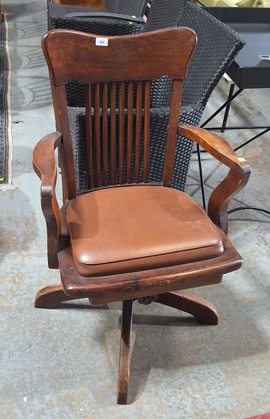 Lot 520 - DESK CHAIR