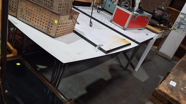 Lot 350 - DINING TABLE