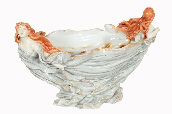 Lot 1409 - CENTREPIECE BOWL