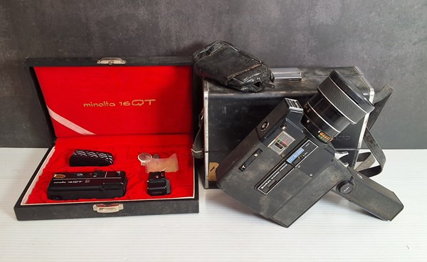 Lot 1509 - VINTAGE CAMERAS