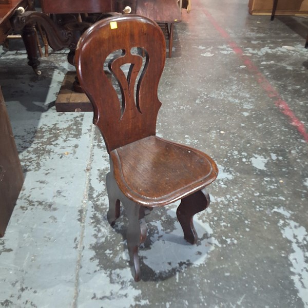 Lot 168 - HALL CHAIR