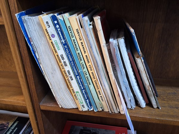Lot 1479 - SALES AND REPAIR BOOKS