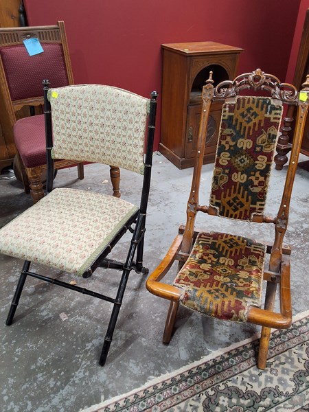 Lot 175 - FOLD UP CHAIRS