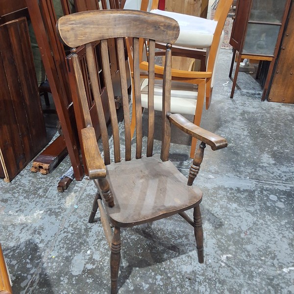 Lot 153 - ARMCHAIR