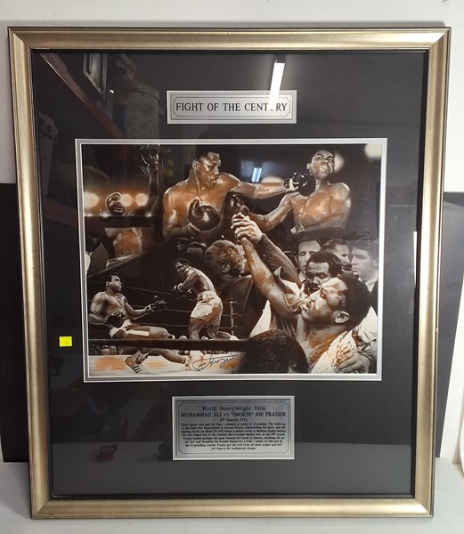 Lot 1527 - BOXING GREATS FRAME