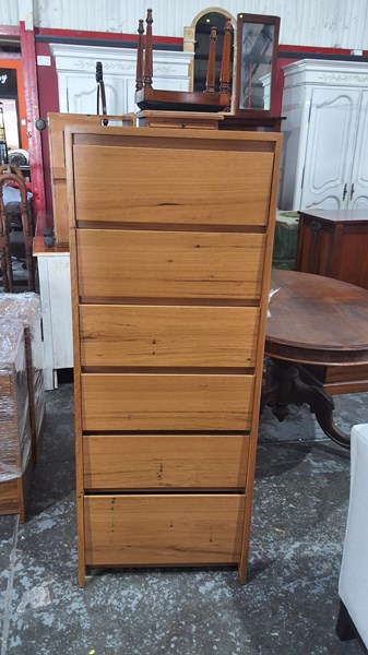 Lot 92 - TALLBOY