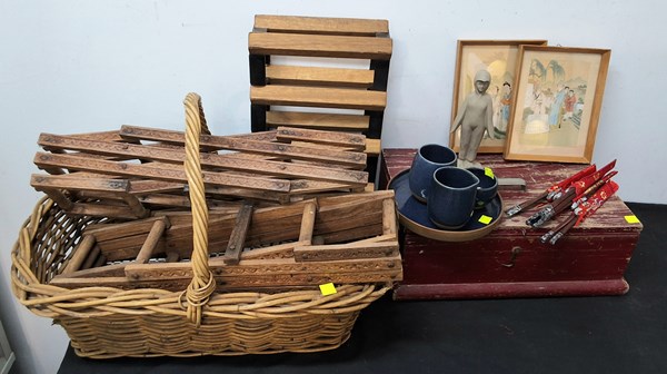 Lot 1523 - SUNDRY DECOR