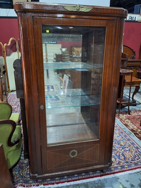 Lot 67 - FRENCH VITRINE