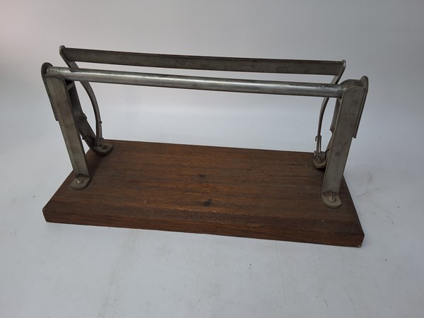 Lot 1337 - PAPER DISPENSER