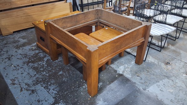 Lot 448 - TABLE BASE