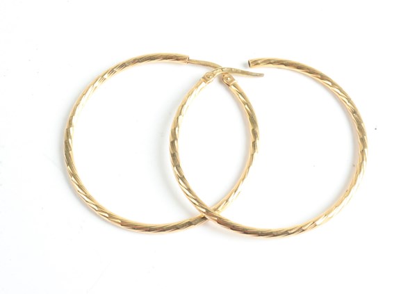Lot 1023 - GOLD EARRINGS