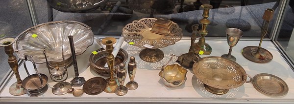Lot 1412 - METALWARES