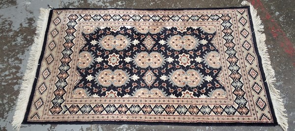 Lot 165 - ENTRANCE RUG