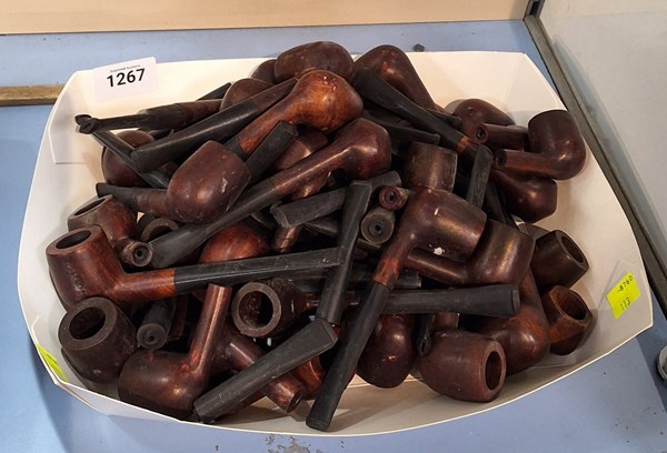 Lot 1267 - PIPES