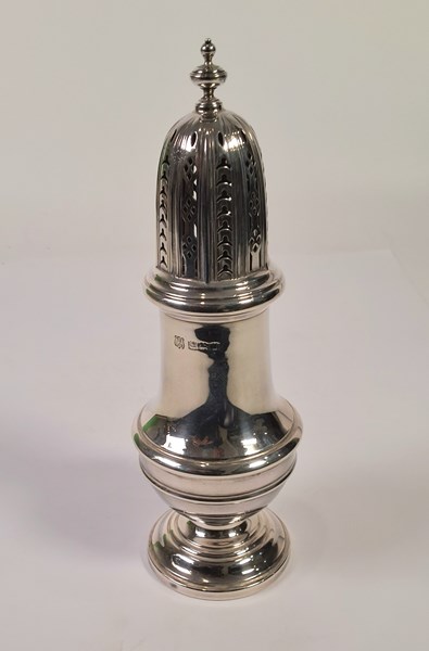 Lot 1075 - SUGAR CASTER