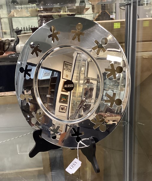 Lot 1251 - ALESSI TRAY