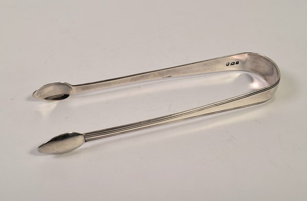 Lot 1090 - SILVER TONGS