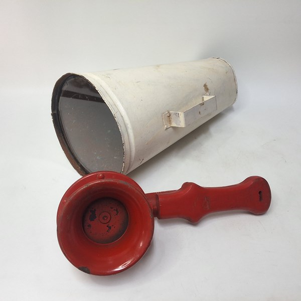 Lot 1273 - NAUTICAL COLLECTABLES