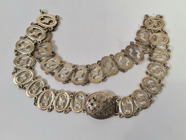 Lot 1113 - ORIENTAL BELT