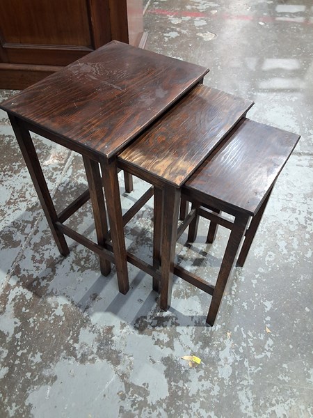 Lot 22 - NESTING TABLES