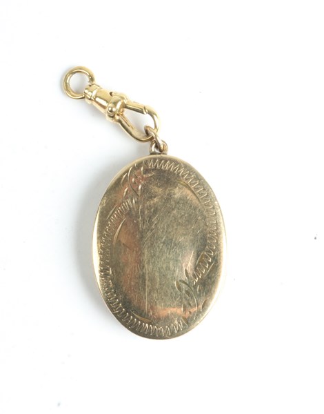 Lot 1024 - PHOTO LOCKET