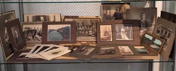 Lot 1335 - PHOTOGRAPHS