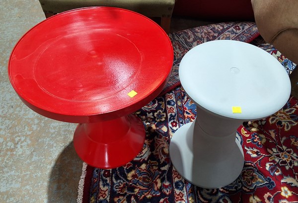 Lot 42 - PLASTIC STOOLS