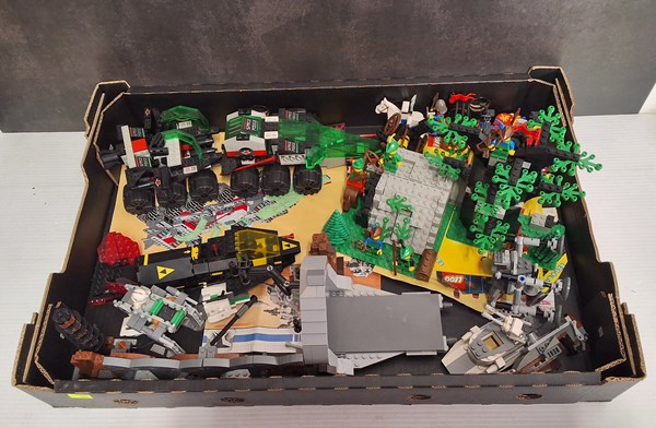 Lot 1448 - ASSORTED LEGO