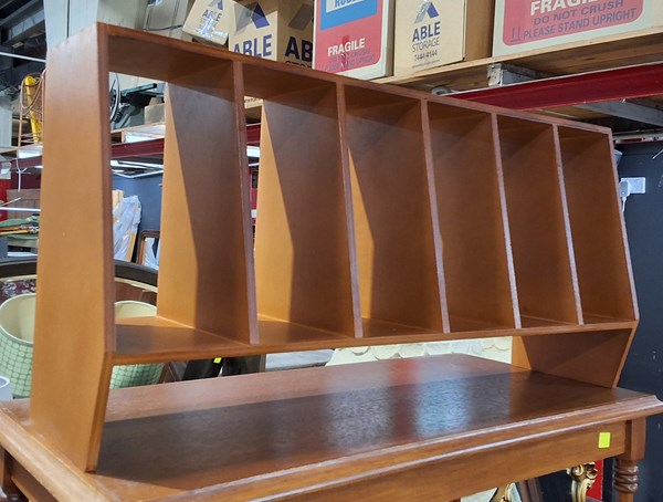 Lot 5 - BOOK RACK