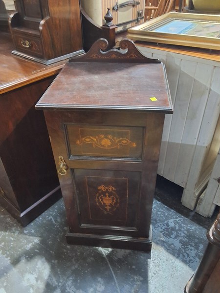 Lot 188 - POT CUPBOARD