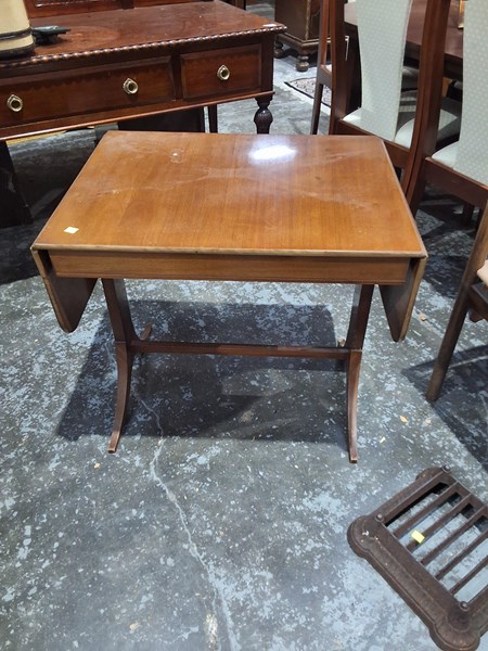 Lot 94 - DROPSIDE TABLE