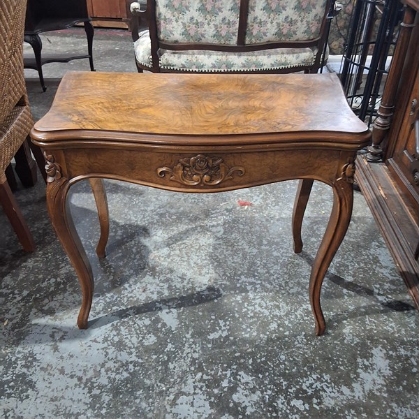 Lot 202 - GAMES TABLE