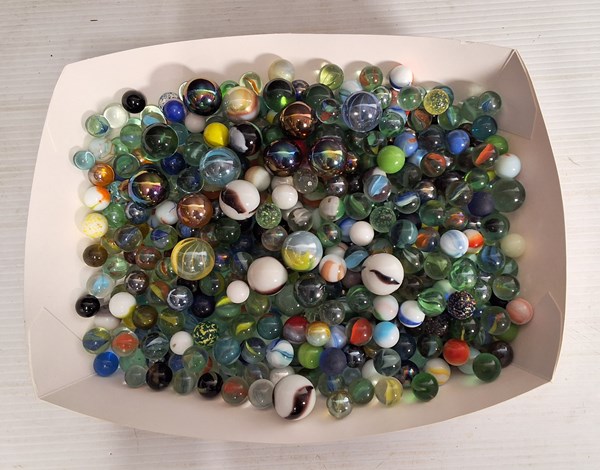 Lot 1304 - MARBLES