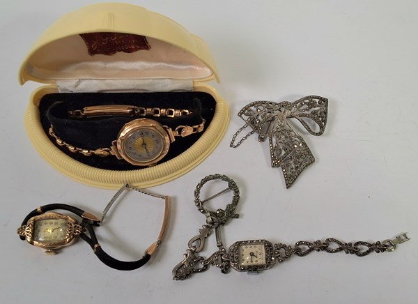 Lot 1056 - GOLD WATCHES