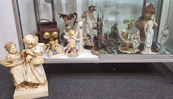 Lot 1499 - FIGURINES & COLLECTABLES