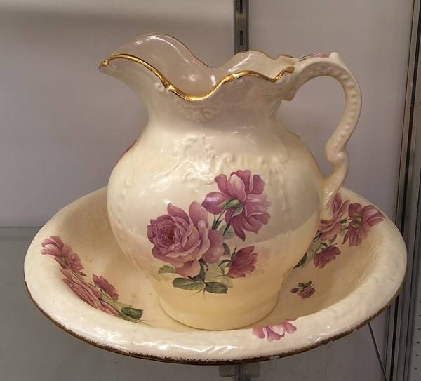 Lot 1338 - BASIN & JUG